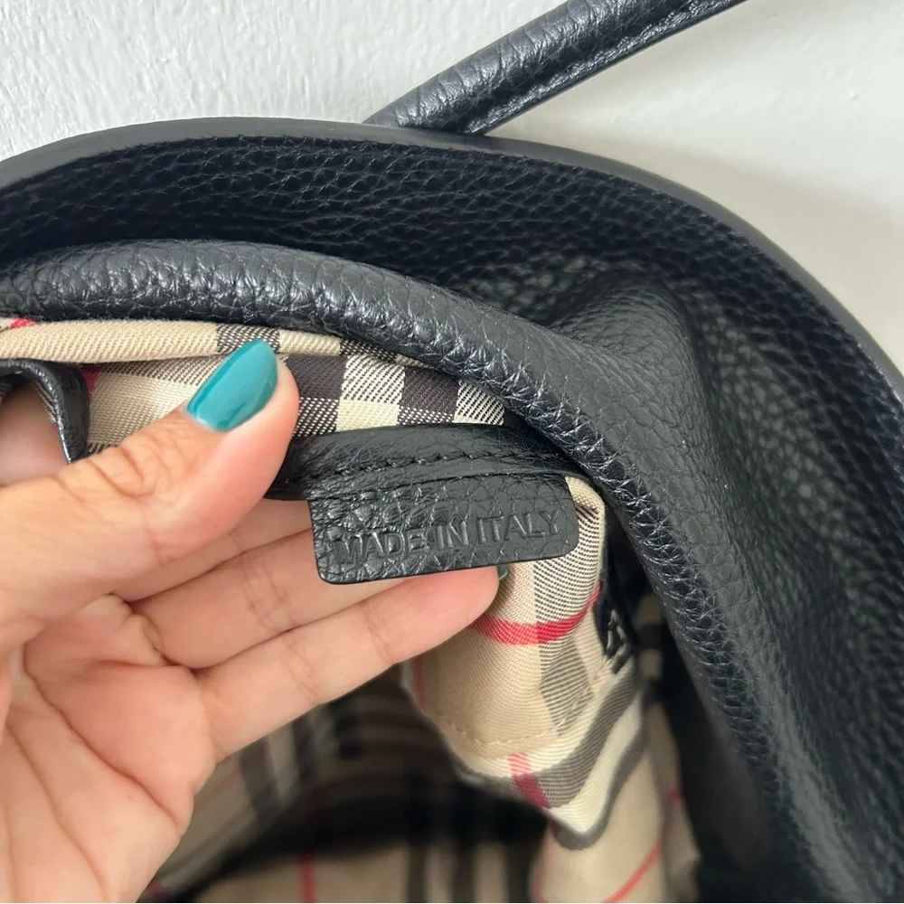 Burberry London Baynard Calfskin Black Pebbled Leather Handbag - Picture 8 of 10